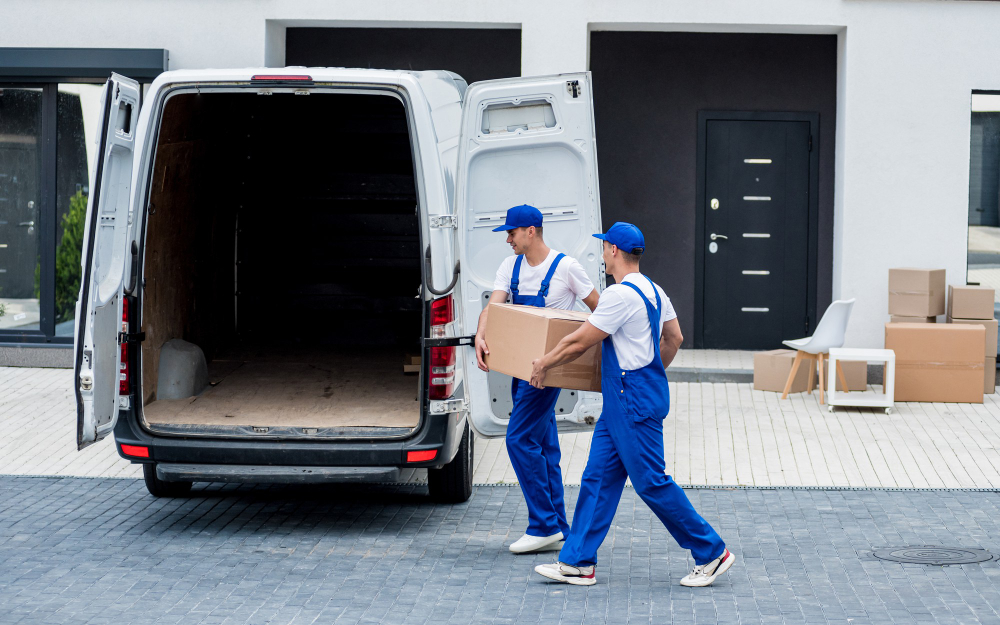 Come organizzare un trasloco efficiente con l'aiuto di esperti in sgomberi